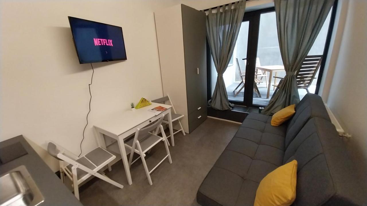Peaceful Basement Apartment With Terrace & Free Gym Budapeste Exterior foto