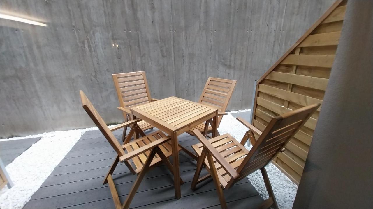 Peaceful Basement Apartment With Terrace & Free Gym Budapeste Exterior foto