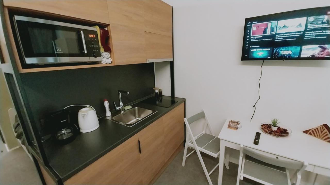 Peaceful Basement Apartment With Terrace & Free Gym Budapeste Exterior foto
