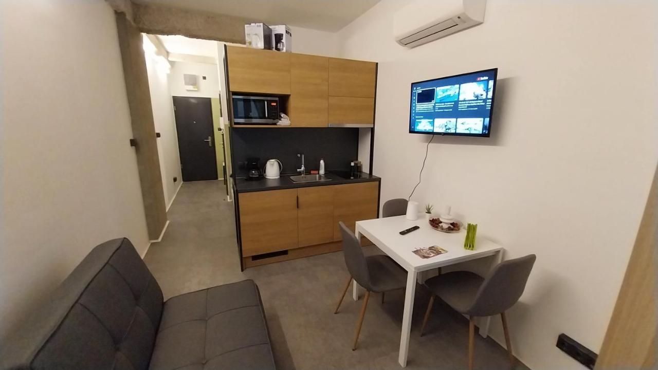 Peaceful Basement Apartment With Terrace & Free Gym Budapeste Exterior foto