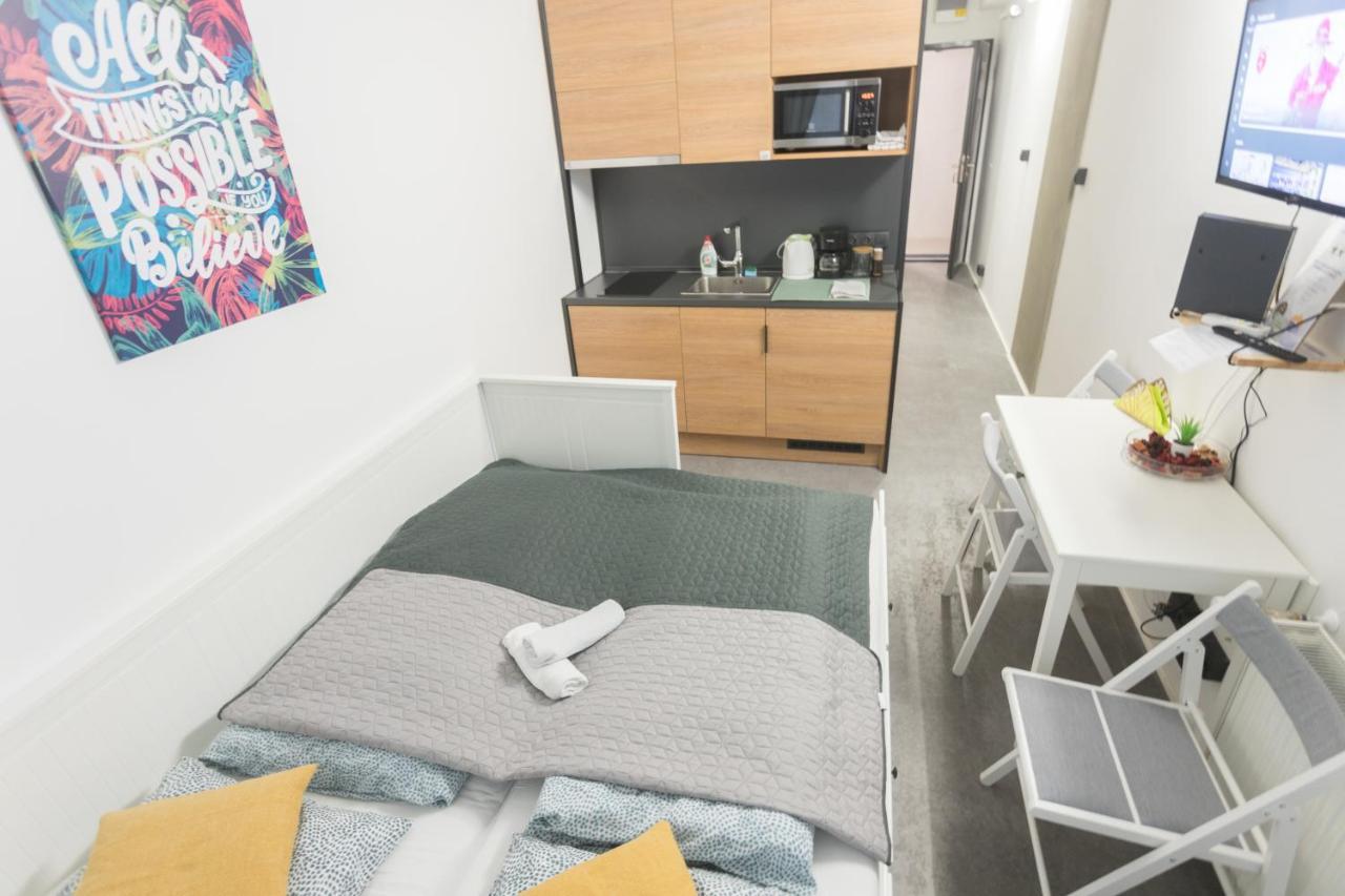 Peaceful Basement Apartment With Terrace & Free Gym Budapeste Exterior foto