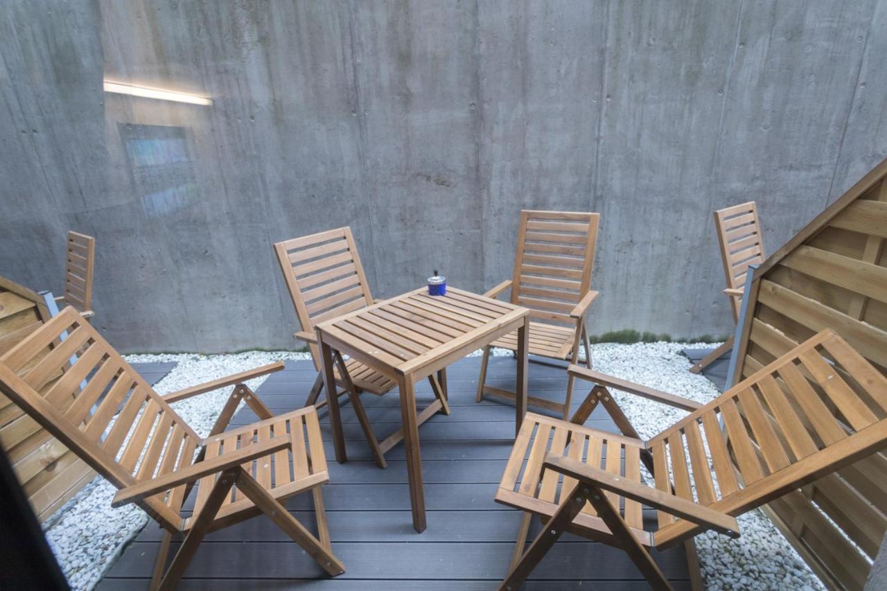 Peaceful Basement Apartment With Terrace & Free Gym Budapeste Exterior foto